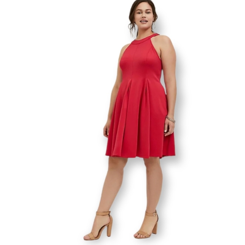 NWT Size 2 Torrid Fuchsia High Neck Scuba Pleated Fluted Mini Dress